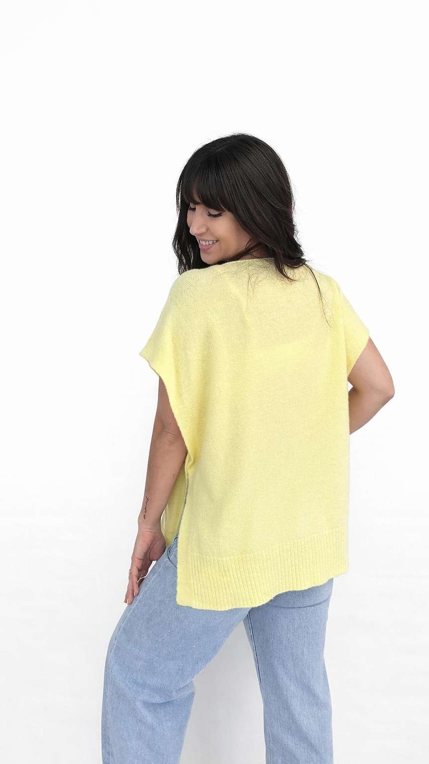 Pull sans manche fermeture bouton