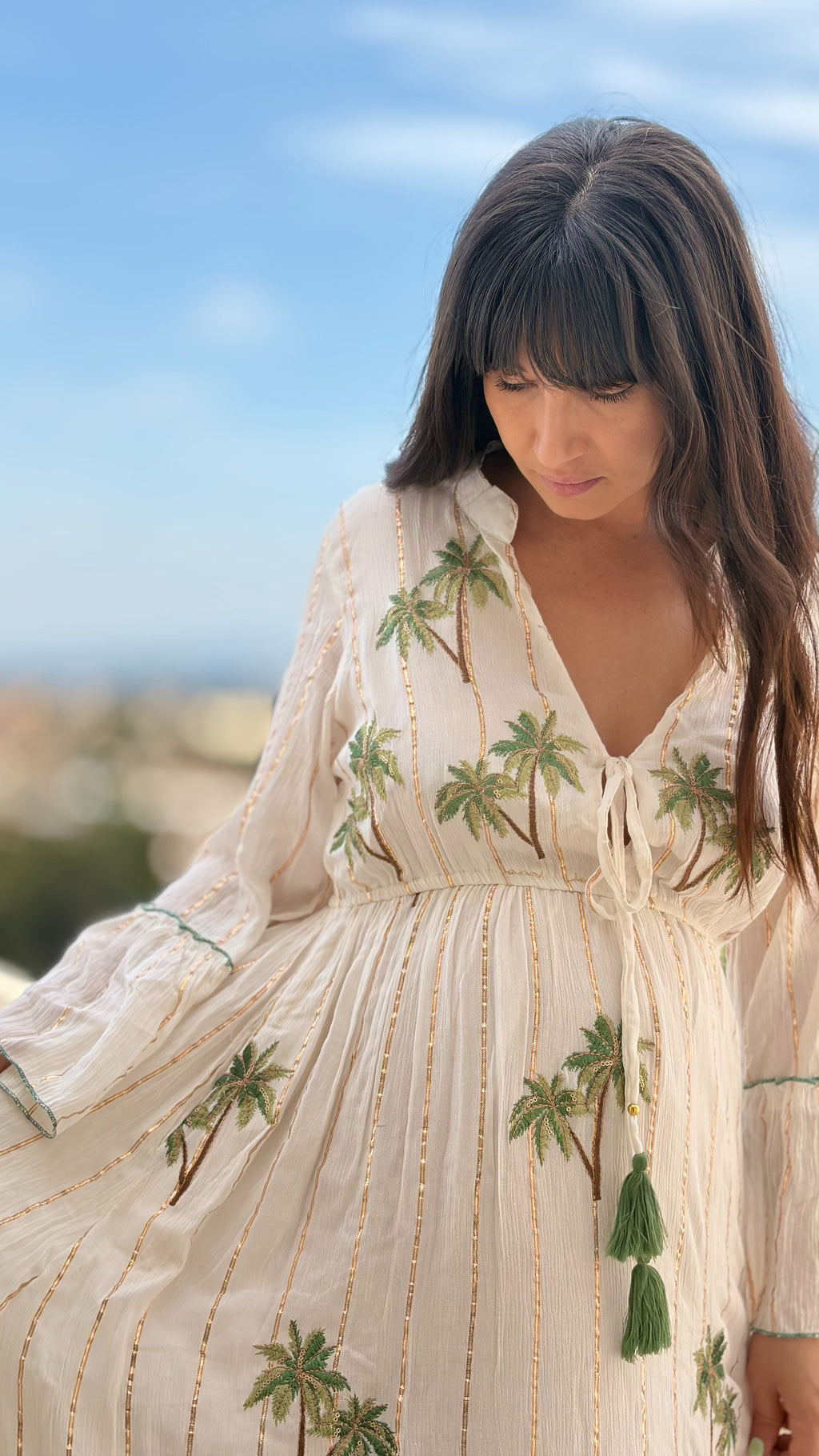 Robe longue broderies palmier