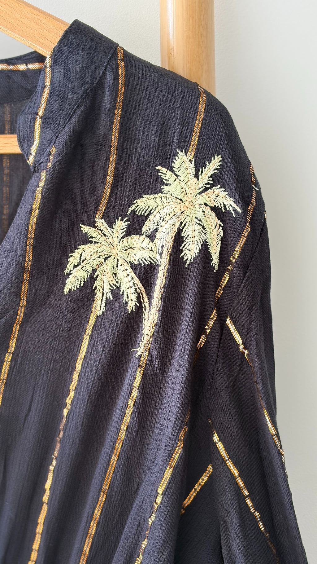 Robe longue broderies palmier