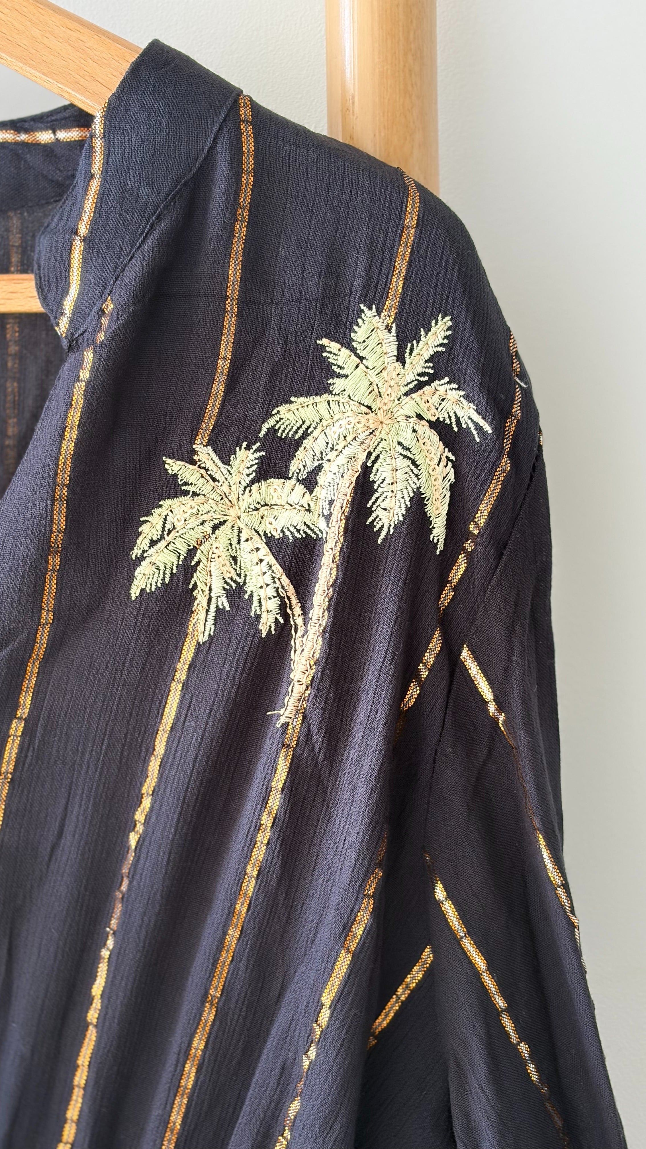 Robe longue broderies palmier