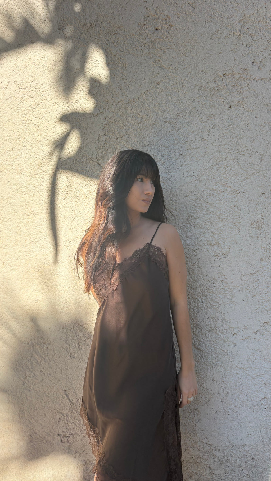 Robe dentelle asymétrique