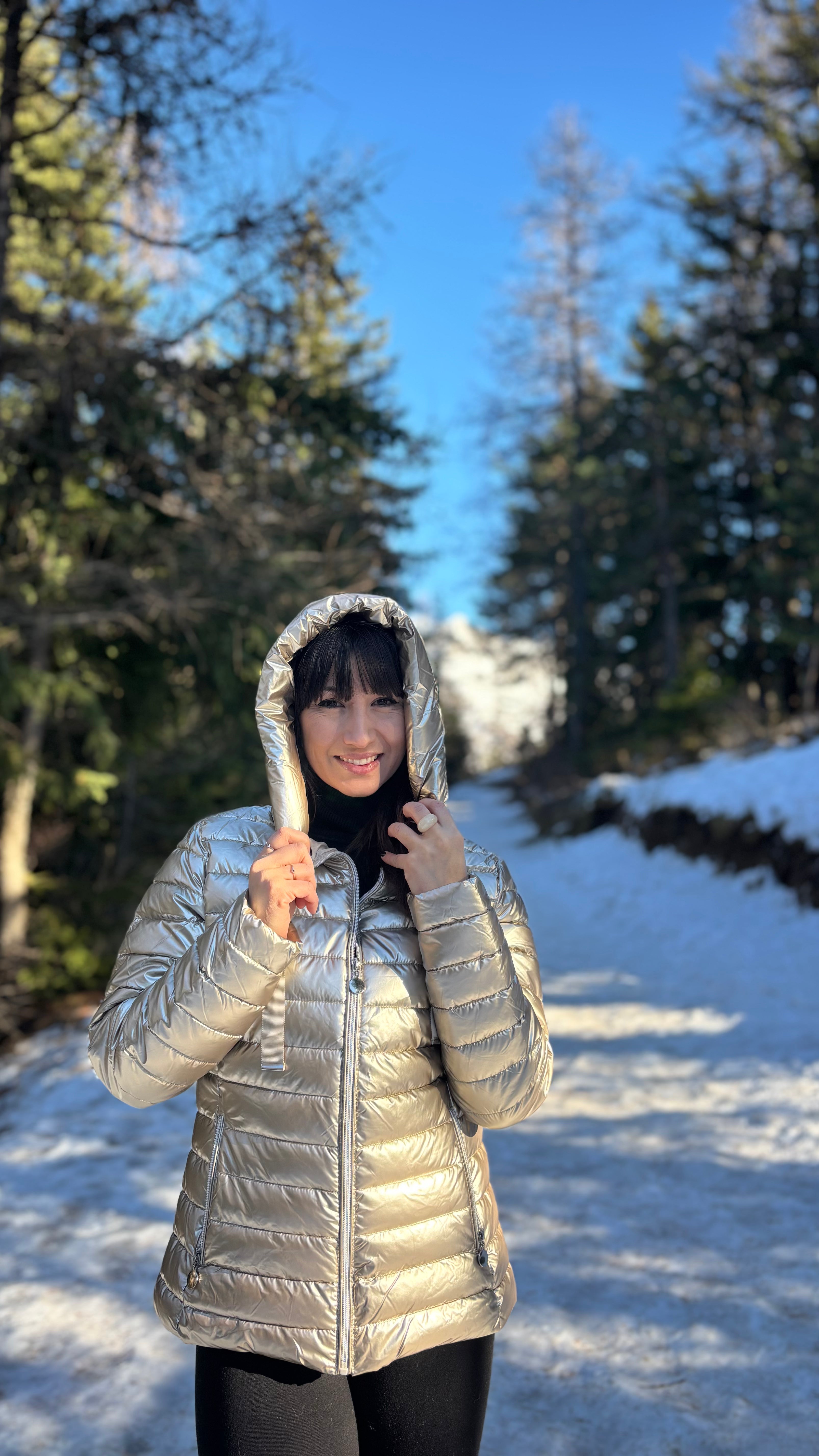 doudoune courte or métallisé capuche