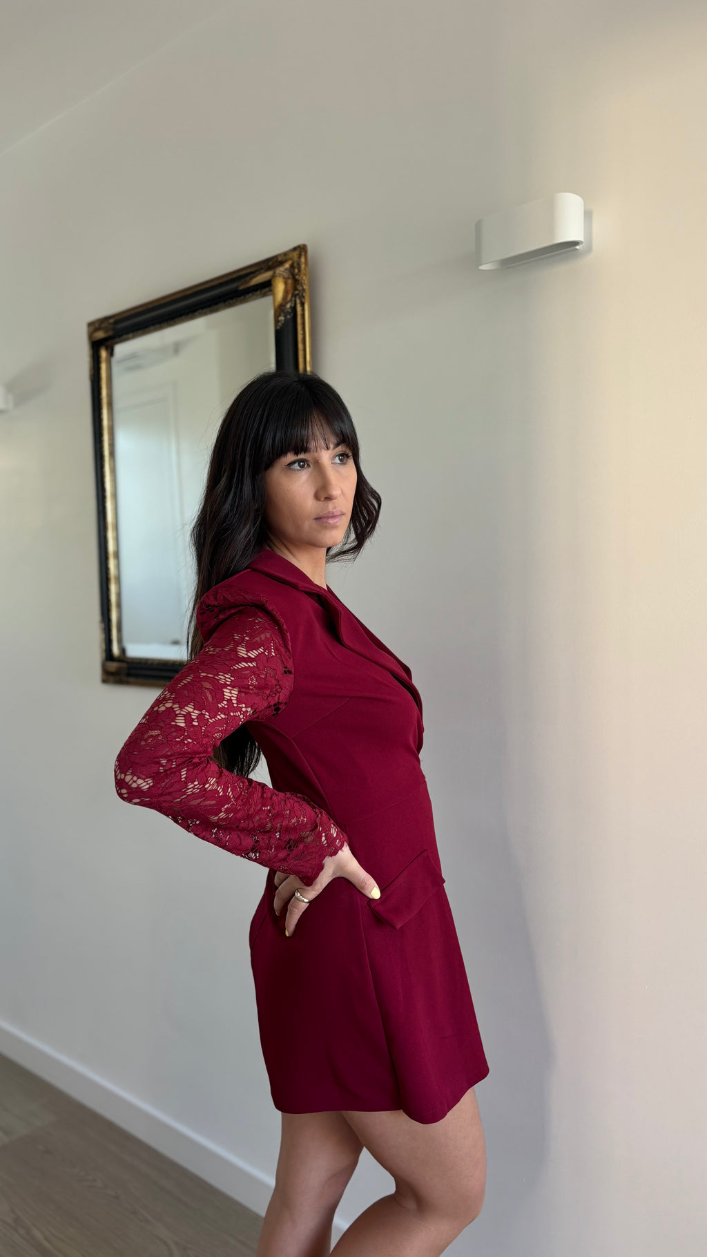 Combinaison short manches en dentelle