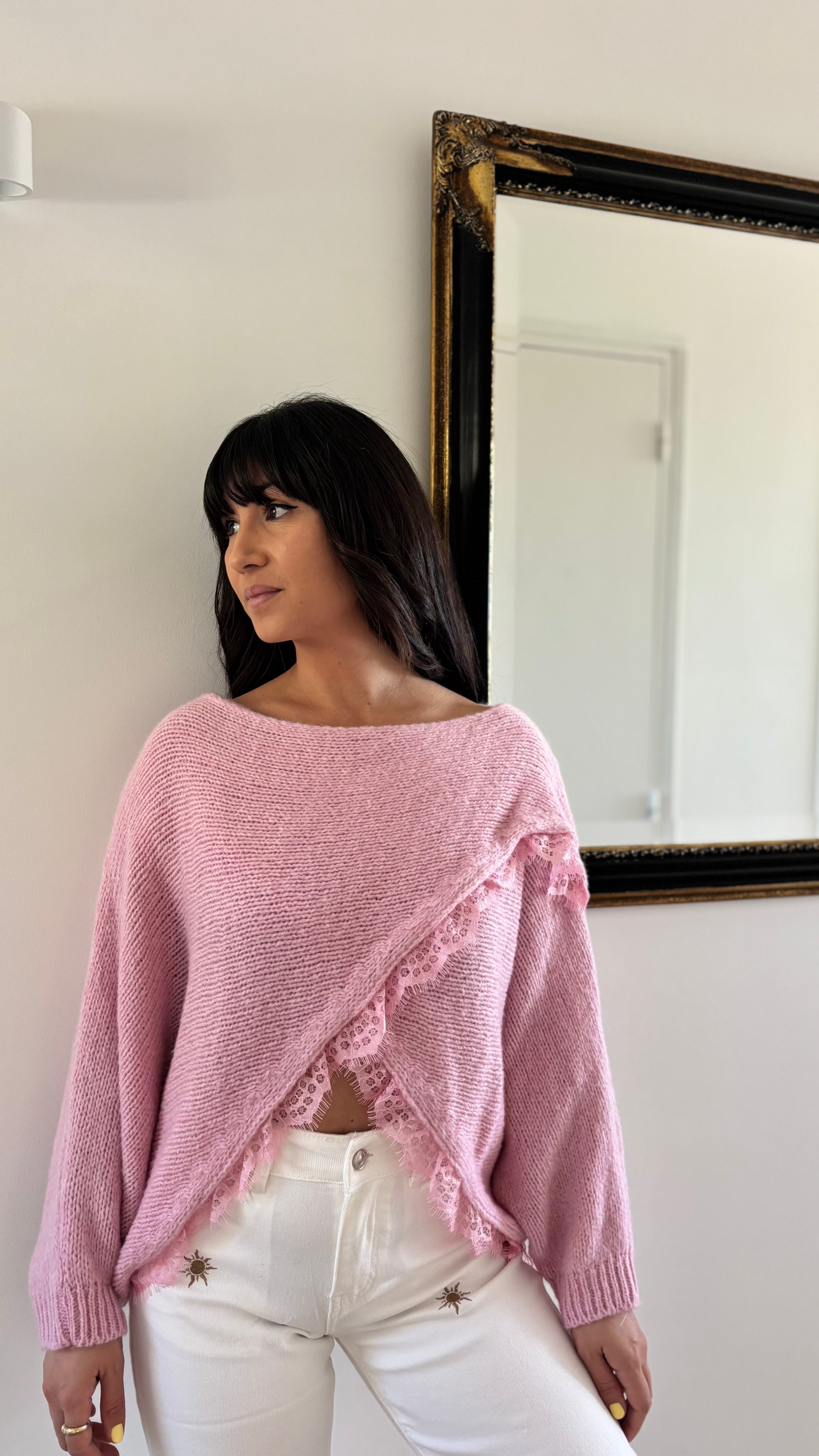 Pull croisé dentelle