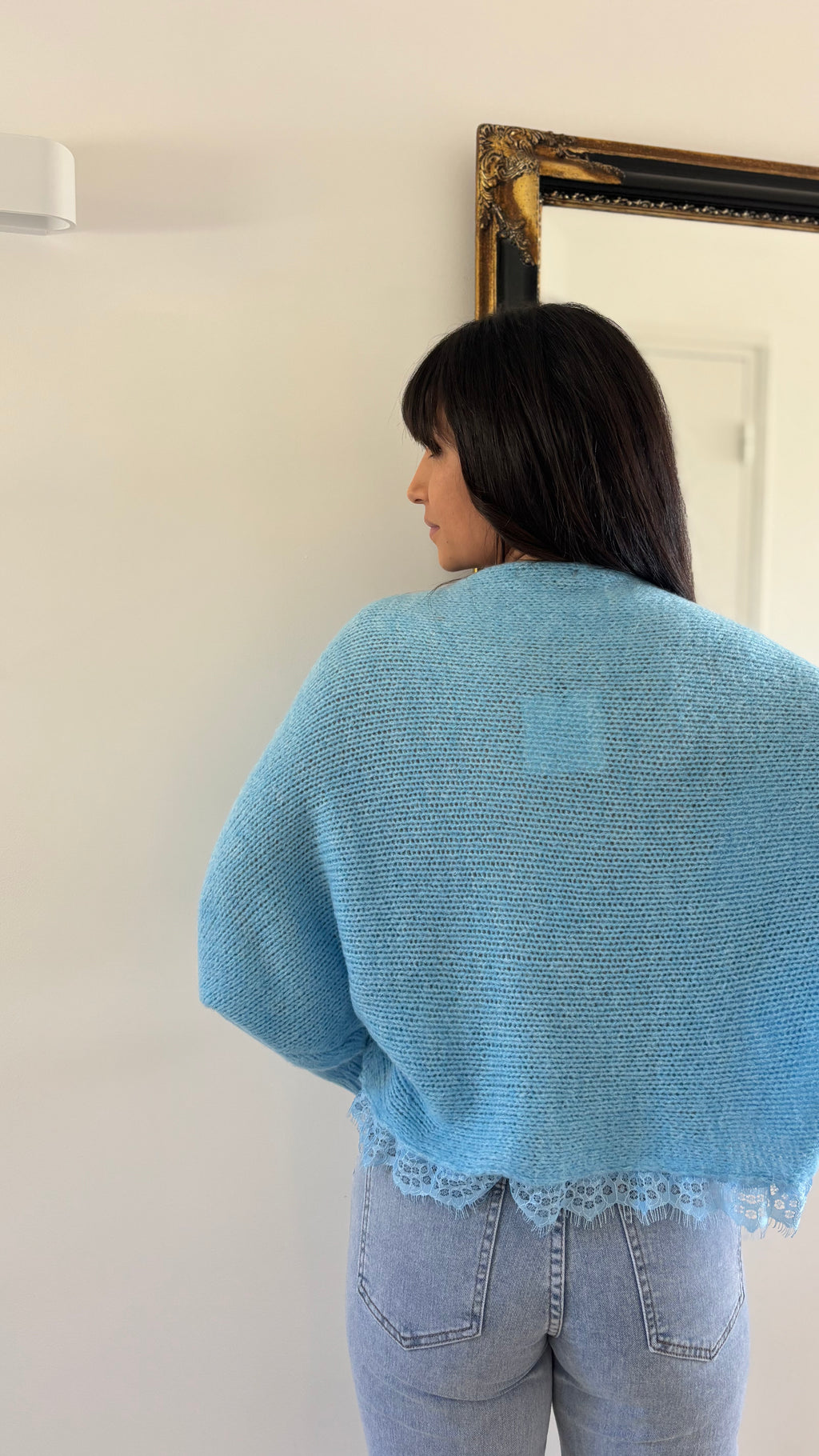 Pull croisé dentelle