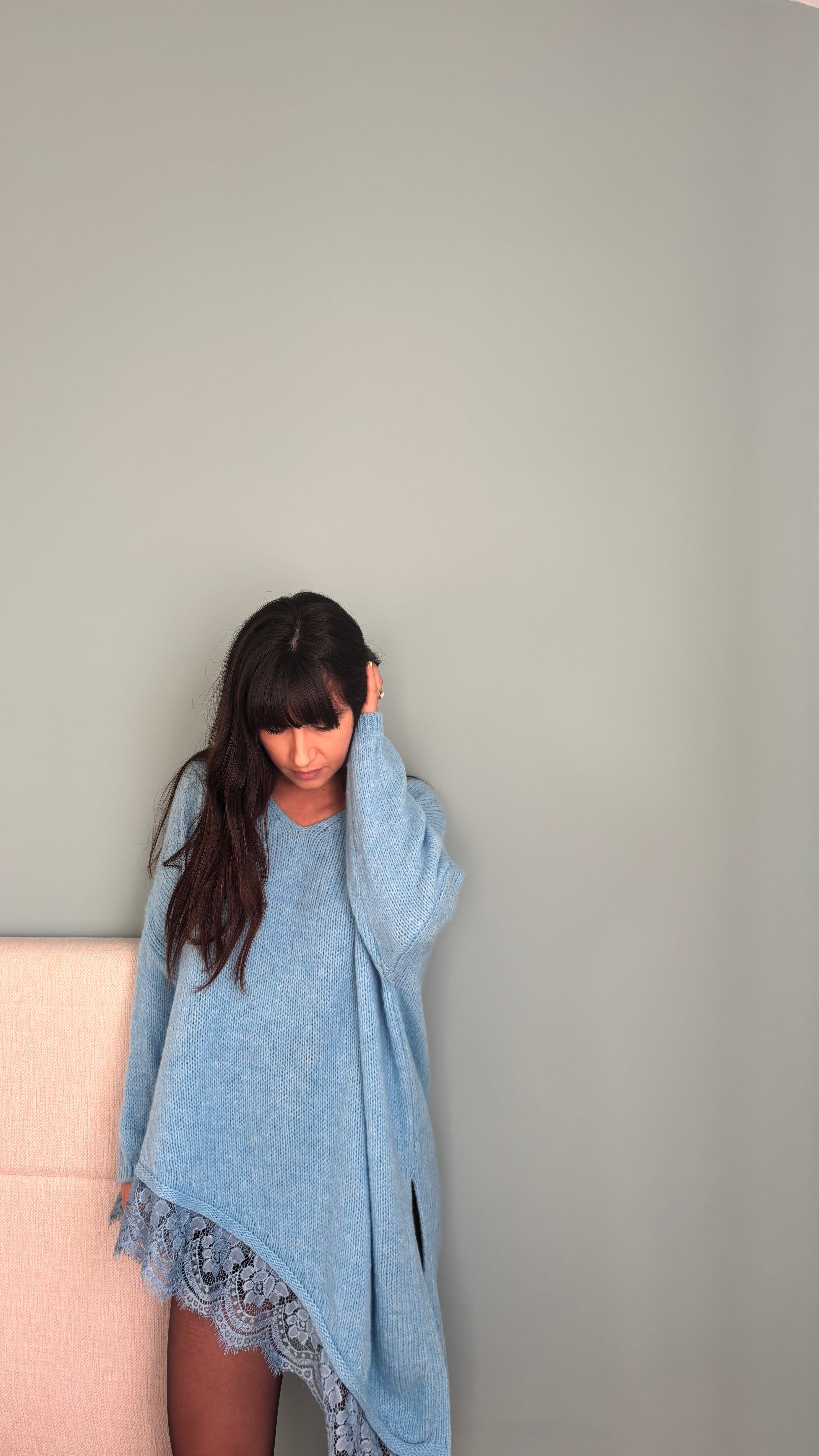 Pull asymétrique dentelle