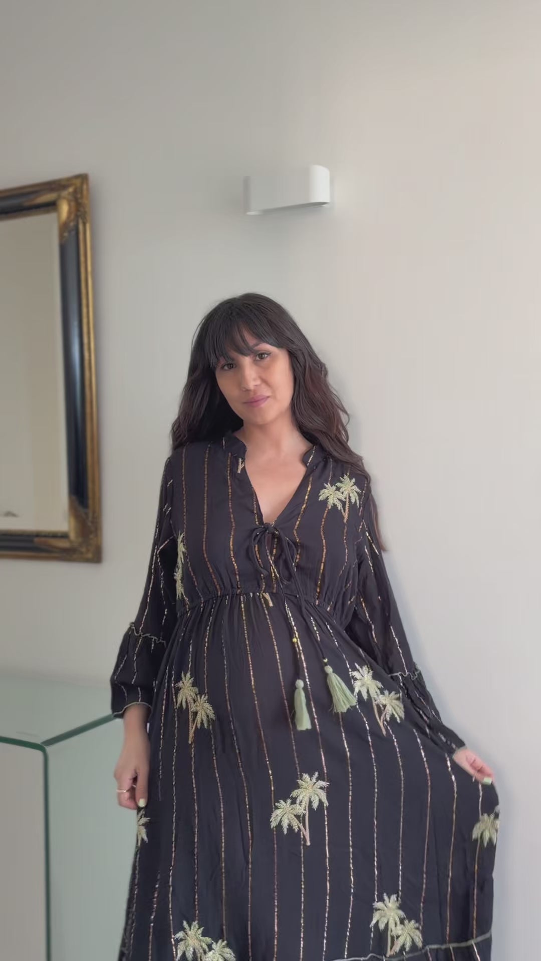 Robe longue broderies palmier