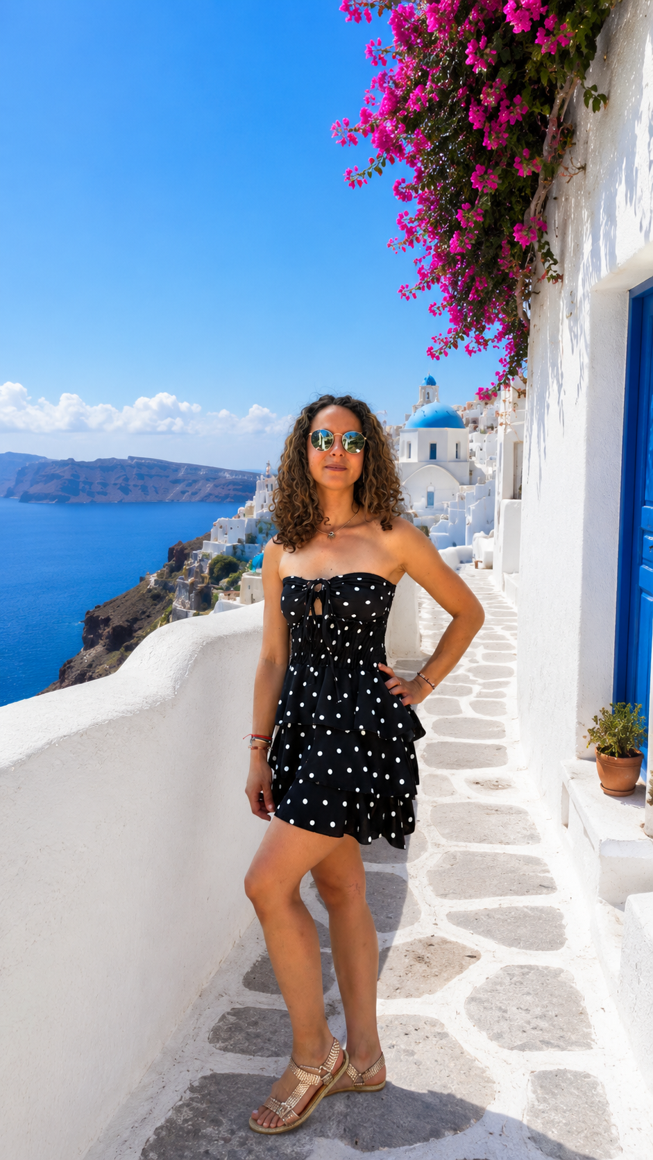 Robe bustier courte volants motifs pois